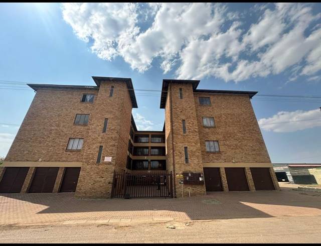 2 BEDROOM PROPERTY TO RENT IN HOME LAKE